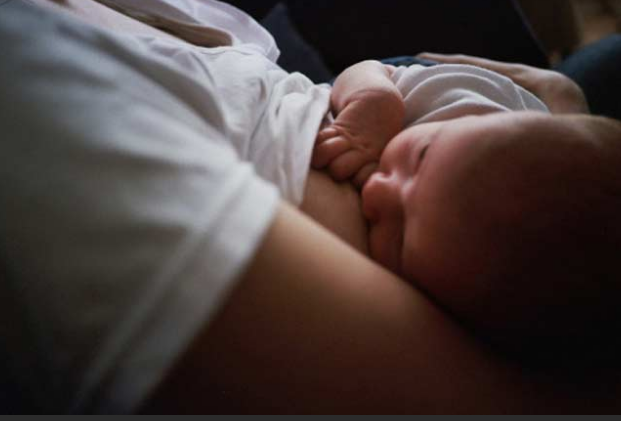 Pediatrician stresses importance of first breast milk to babies