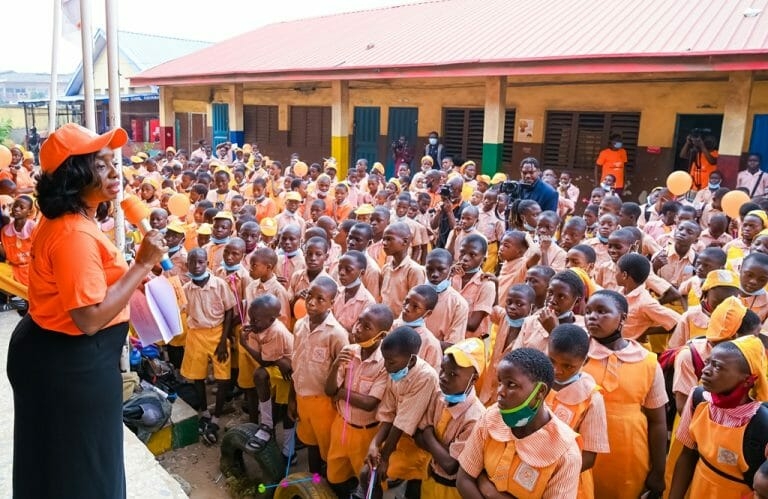 Lagos State Governor’s wife, Dr. Ibijoke Sanwo-Olu addressing students of Dolphin Junior High School, Tapa, Lagos Island, during her advocacy visit to the school in commemoration of the annual 16 days of activism against Sexual and Gender-Based Violence (SGBV), on Monday, Dec. 6, 2021.