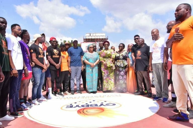 The wife of the Governor of Kogi State, Hajia Rashida Bello, commissioning the newly renovated basketball court at the Federal University of Technology, Lokoja on Friday ahead of the grassroots event.