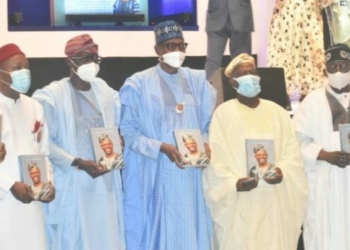 From left, Senate President, Alhaji Ahmed Lawal; Minister of Science and Tech. Dr Ogbonnaya Onu; Gov. Babajide Sanwo-Olu of Lagos State; President Muhammadu Buhari; Osun State Former Governor / Author of the Book, My Participation, Chief Bisi Akande; All Progressive Congress (APC) National Leader, Asiwaji Bola Tinubu and Chairman, Board of Trustees (BoT) of the Tertiary Education Trust Fund (TETFUND), Alhaji Kashim Ibrahim-Imam during the Public Presentation of the Autobiography of Chief Bisi Akande ‘My Participations’ in Lagos on Thursday (09/12/21)