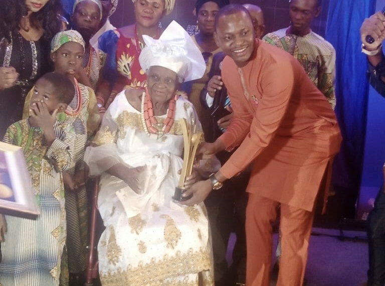 The wife of the Governor of Borno, Dr Falmata Zulum, the Ambassador of the state of Palestine to Nigeria, Ahmed Elkachachi, 102-year old Pan Africanist, Mrs Josephine Ezeanyache and others on Sunday night received the 2021 African Peace Ambassador Awards