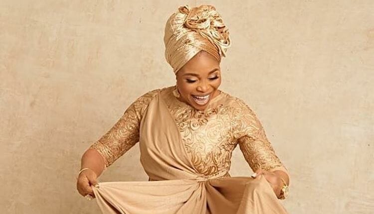 Gospel Singer Tope Alabi Robbed At Gunpoint, Suspects Arrested