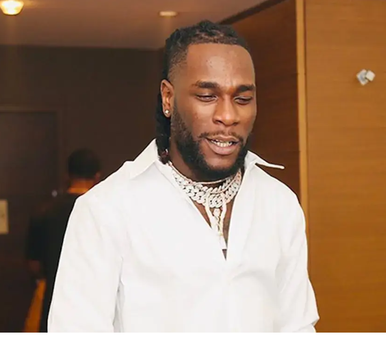  Burna Boy commends Fela Kuti's absence in current generation, cites arrest calls by today's celebrators