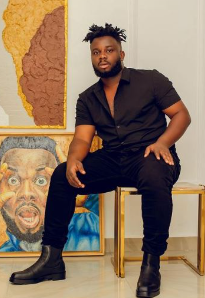 Nigerian artist Lil Frosh shares a disturbing incident of alleged physical assault by Yhemolee on social media.