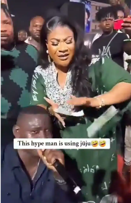 Nkechi Blessing's extravagant display leaves partygoers in awe