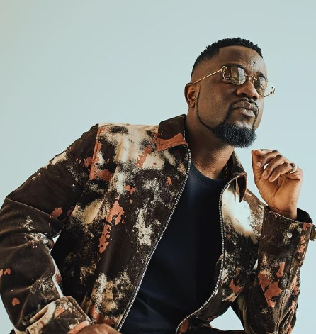 Sarkodie claims superiority over Davido, Wizkid, and Burna Boy in new song