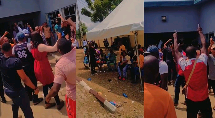 Nigerians protest at INEC office in Lagos over inability to get PVC [VIDEO]