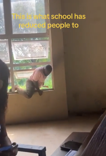 Nigerian students cause buzz as they sneak into lecture room.