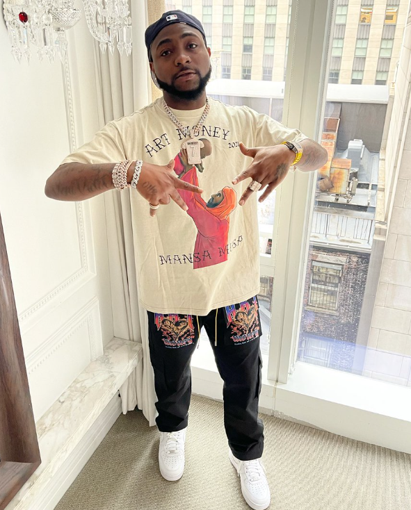  Orphan pleads with Davido to include her in his N300 nillion donation for her siblings' well-being