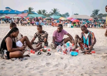 White sand: Ibeno Beach