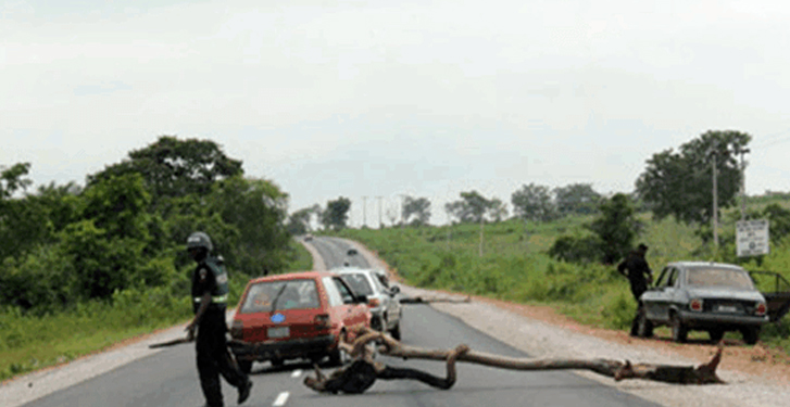 Illegal Road blocks by Nigerian policemen