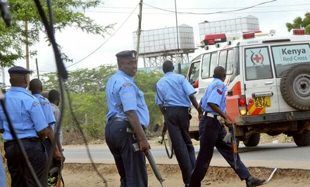 Kenyan police officers