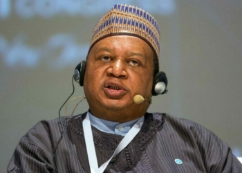 Mohammed Barkindo, secretary general of the Organization of Petroleum Exporting Countries (OPEC), speaks during the 23rd World Energy Congress in Istanbul, Turkey, on Monday, Oct. 10, 2016. The oil-price could recover to $60 a barrel by the end of 2016, said Al-Falih, just weeks after agreeing to cut supply for the first time in eight years. Photographer: Kerem Uzel/Bloomberg