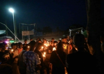 AAPOLY STUDENTS HOLD CANDLE LIGHT PROCESSION