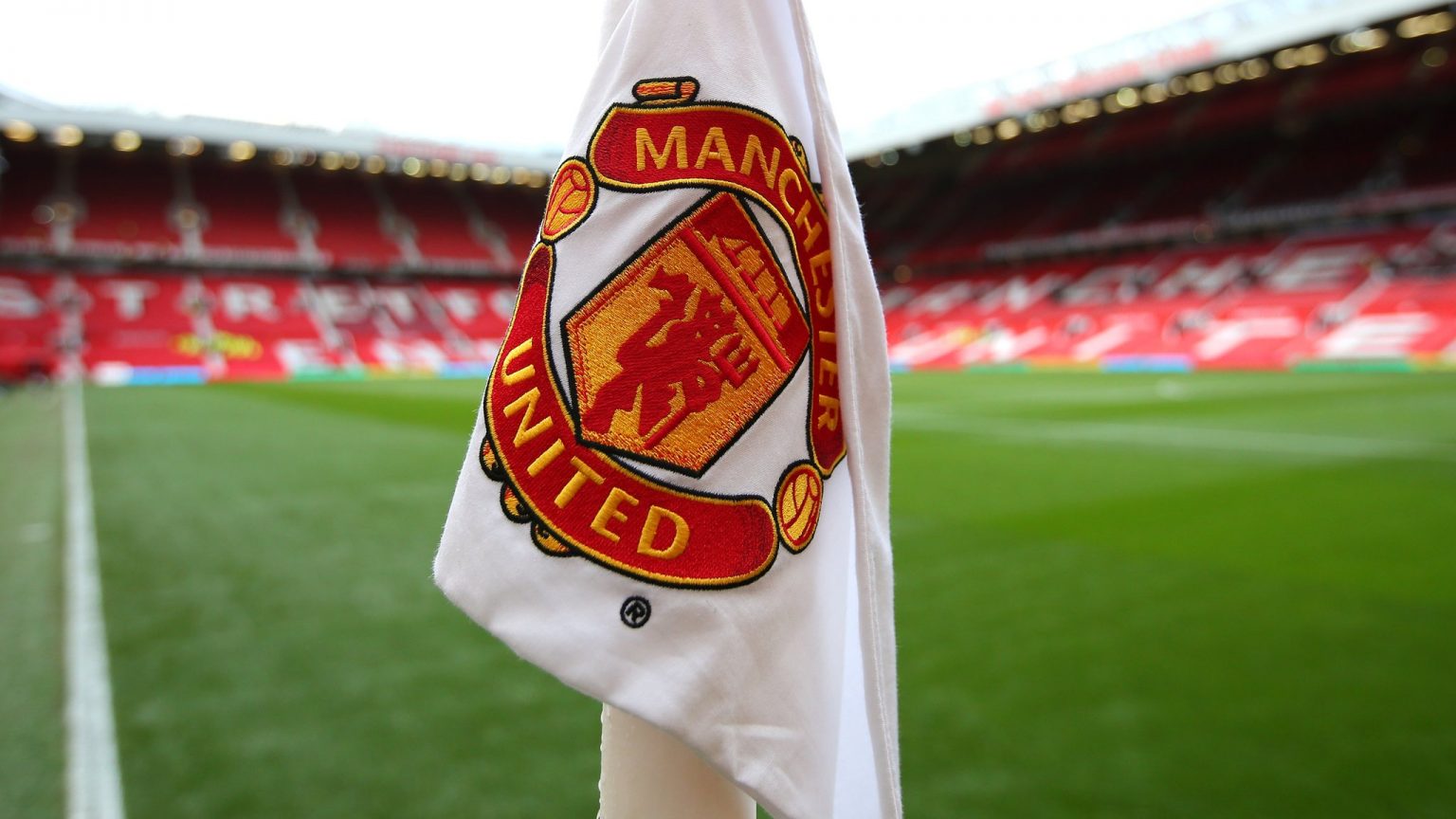 Man United owners await fresh bids from buyers after deadline
