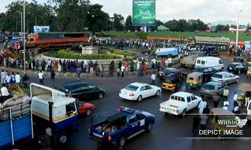 Underage truck driver kills 10, injures 15 on Jos-Bauchi highway