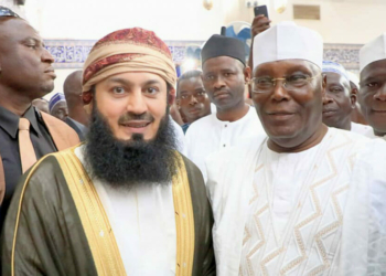 Atiku meets famous Islamic scholar Mufti Menk