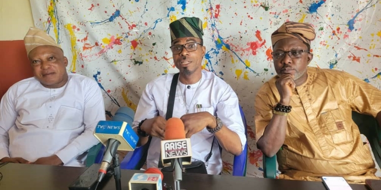The factional National Secretary of the New Nigeria People's Party, Comrade Olaposi Oginni, the Ogun State Chairman of Inter-Party Advisory Committee, Comrade Abayomi Sanyaolu and factional National Publicity Secretary of Labour Party, Comrade Abayomi Arabambi while addressing journalists over last Saturday bye-election in Ogun State. Photo Credit: Taiwo Bankole