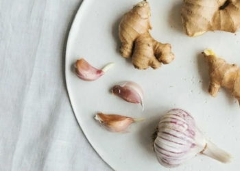 10 Impressive Health Benefits of Combining Ginger and Garlic