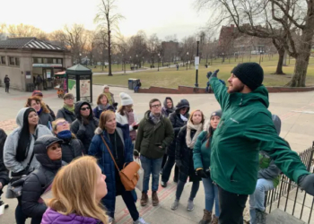 Why you need a Tour Guide on your next trip