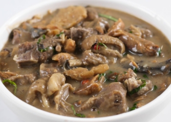 How to Prepare the Nigerian White Soup (Ofe Nsala)