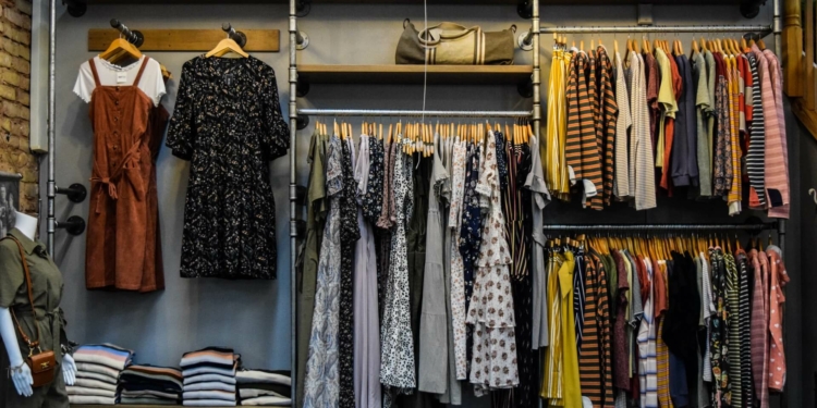 How to Start an Online Clothing Store in Nigeria