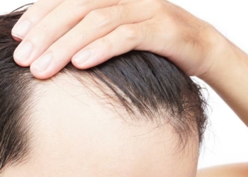 How to Naturally Thicken Your Hair