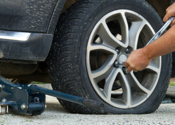 How to Replace a Flat Tire