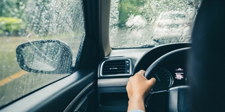 Safety Tips For Driving In The Rain