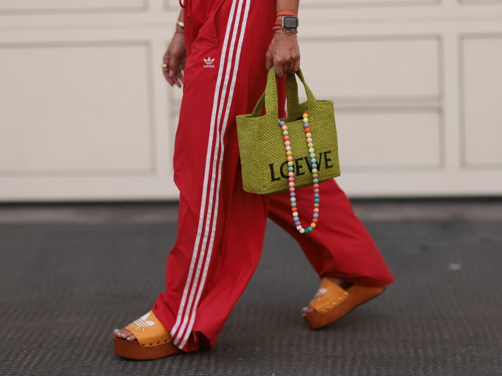 How to Accessorize Your Outfit With Style