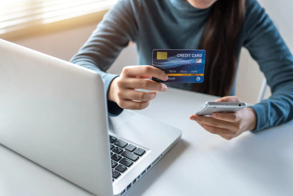 Ways to Earn Airline Miles With or Without a Credit Card