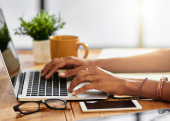 How to Write a Keep-in-Touch Email