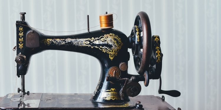 Types of Sewing Machines