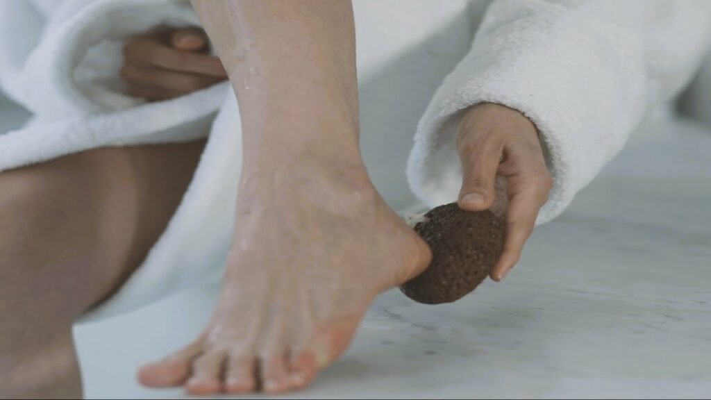 How to Use a Pumice Stone for the Feet