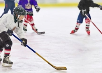 How Many Periods Are There in Ice Hockey?