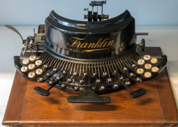 A Brief History of Typewriters