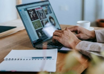 freelancing vs. 9-5 jobs