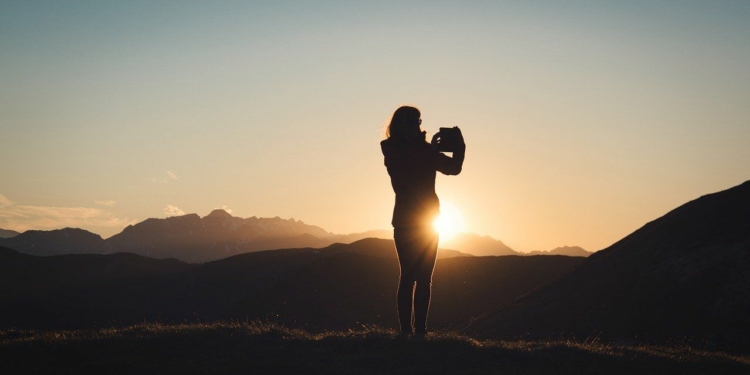 How to Use Natural Light to Your Advantage