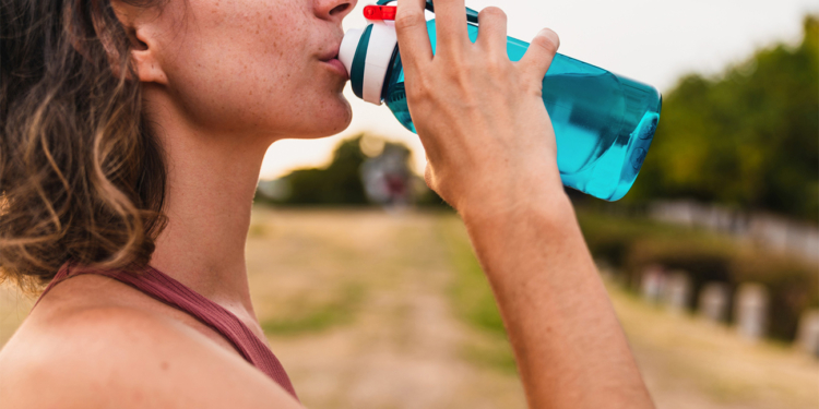 easy ways to increase daily water intake