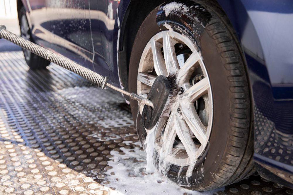 How to Clean and Polish Your Car's Wheels Yourself
