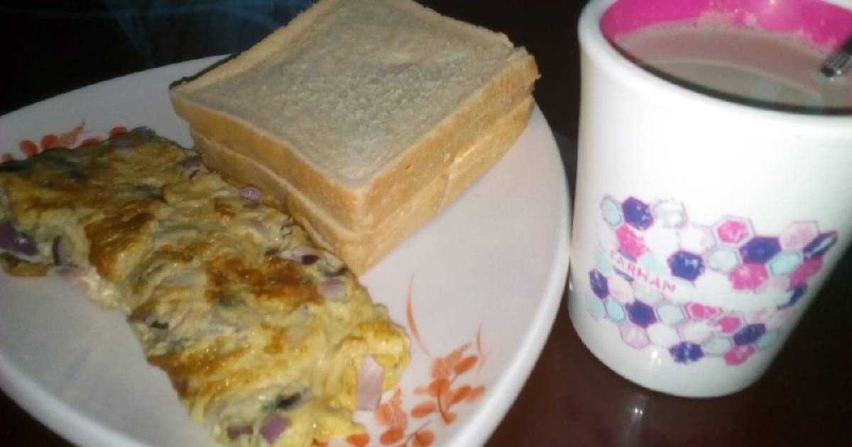 tea with bread and egg