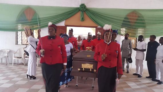 Unseen photos from Bovi's Mum's Burial 