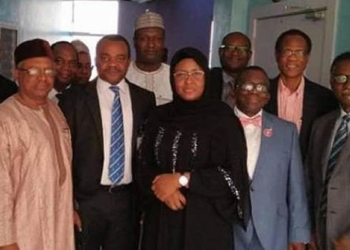 Aisha Buhari, team of doctors and presidential delegates at the hospital where Yusuf Buhari is being treated