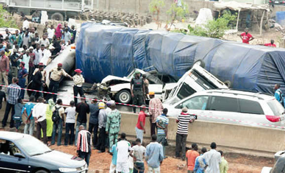 scene of accident that killed 3 Principals