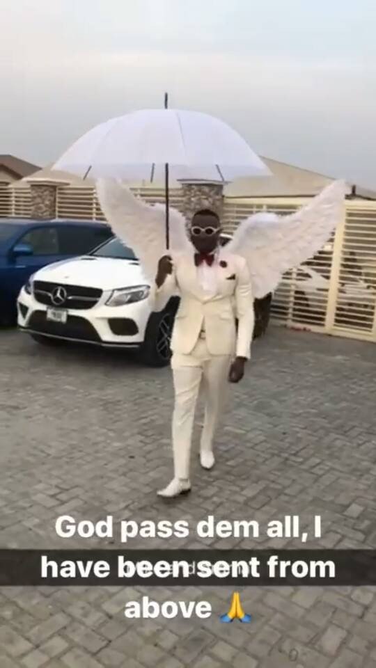 Controversial socialite, Pretty Mike, attends a wedding in Lagos dressed in an angelic costume(photos)