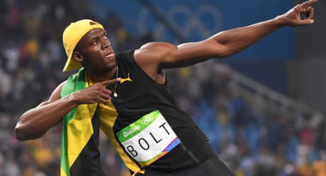 Usain Bolt signs football deal, to begin training with Borussia Dortmund