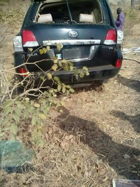 ?Photos from the scene of auto crash that killed former Minister, General John Shagaya in Plateau state?
