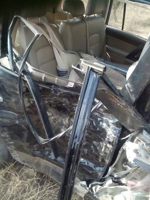 ?Photos from the scene of auto crash that killed former Minister, General John Shagaya in Plateau state?