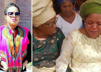 Toyin Aimakhu weeping at her father's burial