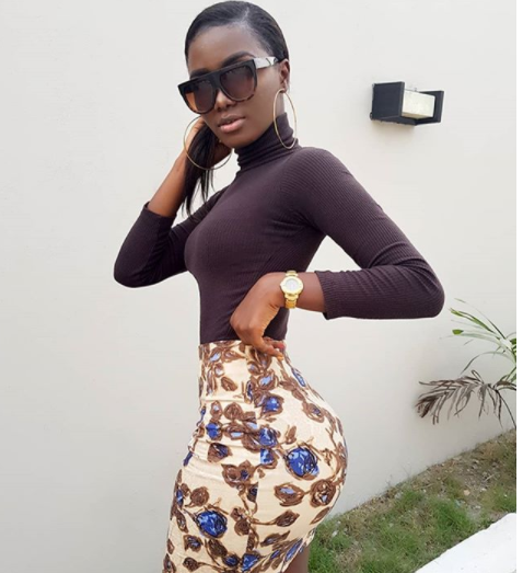 The figure on this Nigerian female model is causing men to go gaga on IG (photos)